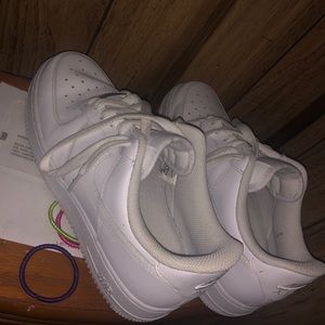 air forces 7.5 worn once women’s
